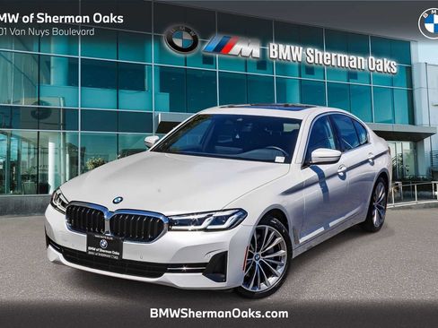 Certified 2023 BMW 530i w/ Convenience Package RWD image 1