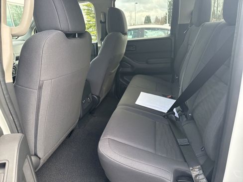 Used 2025 Nissan Frontier S w/ S Utility Package image 7