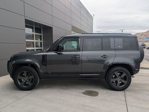 Certified 2023 Land Rover Defender 110 image 11