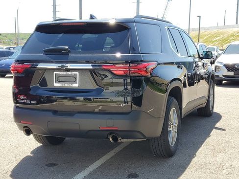 Used 2023 Chevrolet Traverse LT AWD/4WD image 3