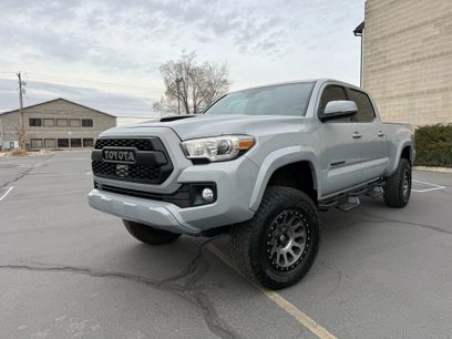 Used 2019 Toyota Tacoma TRD Sport w/ Technology Package