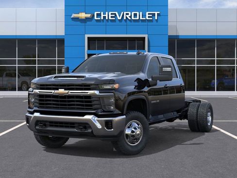 New 2026 Chevrolet Silverado 3500 LT w/ Convenience Package image 6