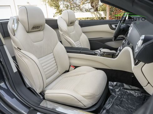 Used 2016 Mercedes-Benz SL 550 image 21