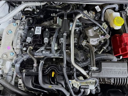 Used 2025 Nissan Sentra SV image 39