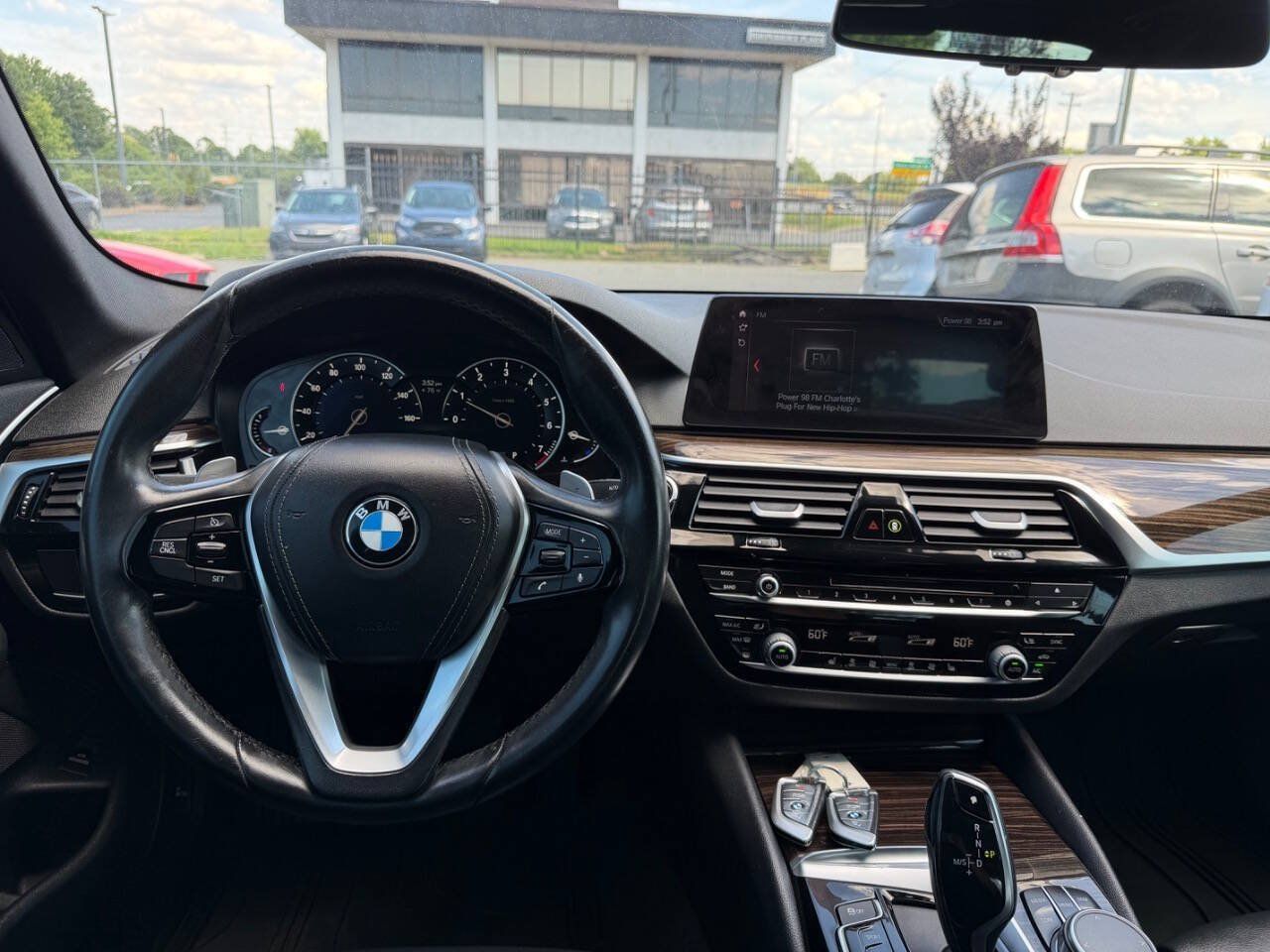 Used 2019 BMW 530i w/ Convenience Package RWD image 16