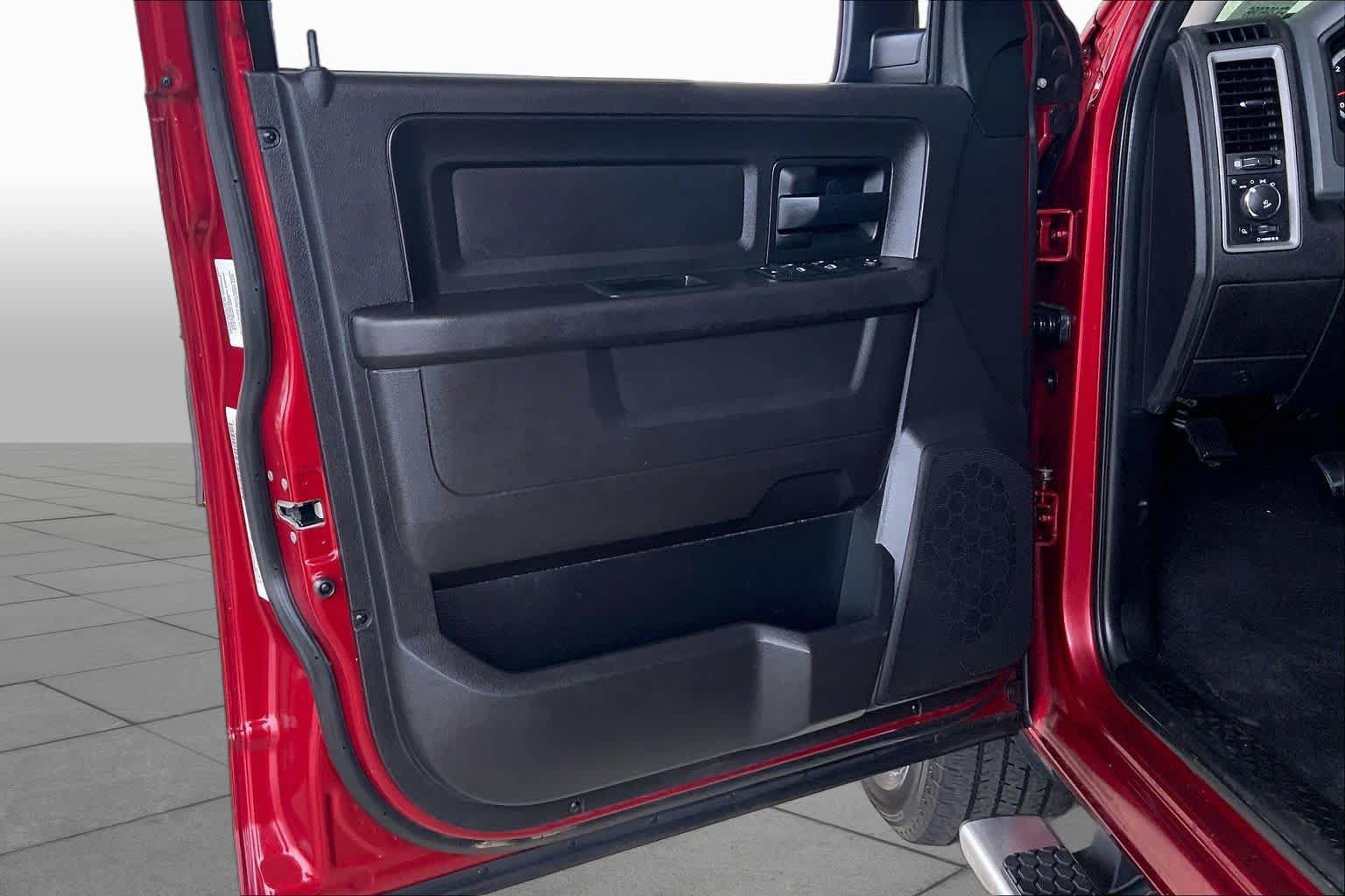 Used 2014 RAM 1500 Express AWD/4WD image 20