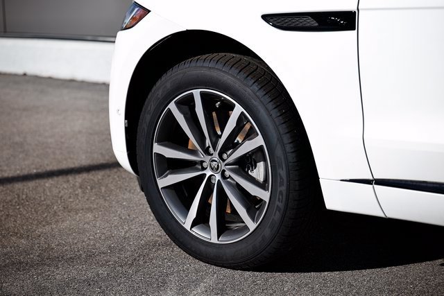 New 2026 Jaguar F-PACE R-Dynamic S AWD/4WD image 5