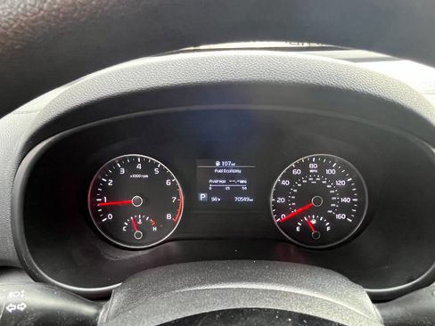 Used 2020 Kia Sportage LX w/ LX Popular Package image 16