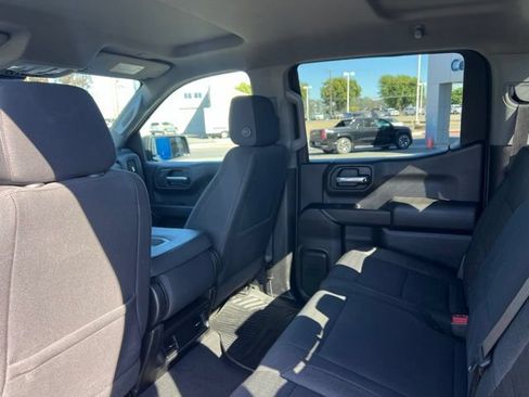 Used 2022 Chevrolet Silverado 1500 Custom AWD/4WD image 16