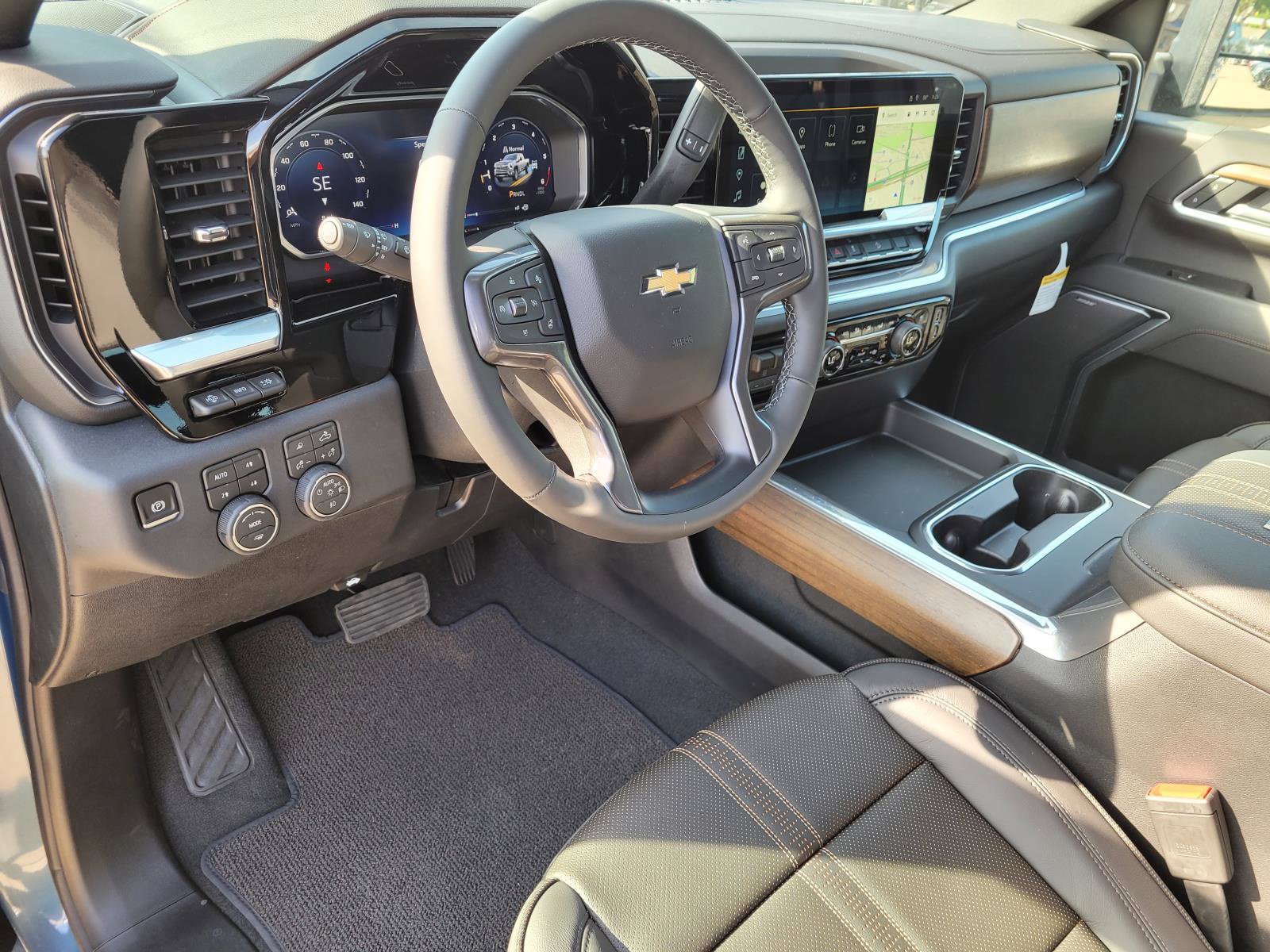 New 2026 Chevrolet Silverado 2500 High Country w/ High Country Premium Package AWD/4WD image 16