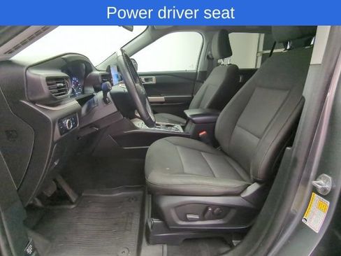 Used 2023 Ford Explorer XLT AWD/4WD image 10