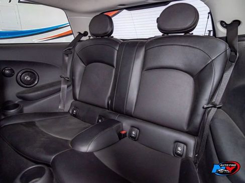 Used 2016 MINI Cooper S image 17