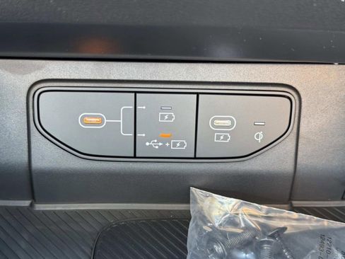 New 2026 Kia Sportage SX image 28