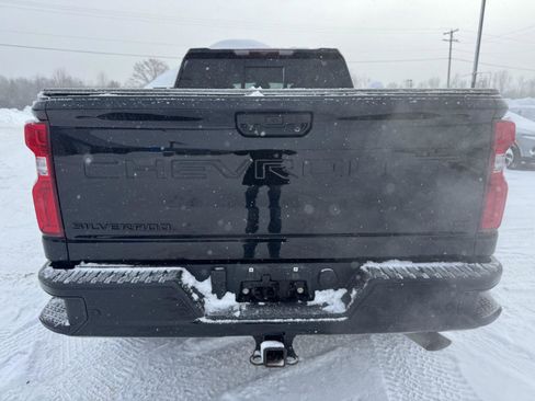 Used 2024 Chevrolet Silverado 3500 LT w/ Midnight Edition image 15