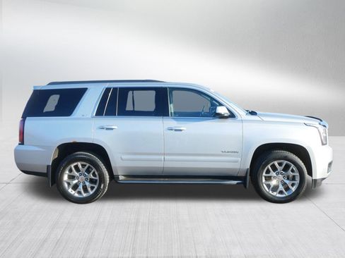 Used 2017 GMC Yukon SLT w/ HD Trailering Package image 8