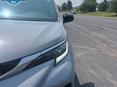 Used 2023 Toyota Sienna XSE FWD image 13