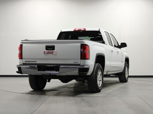 Used 2016 GMC Sierra 1500 SLE w/ SLE Value Package image 4