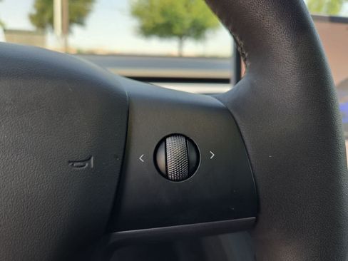 Used 2023 Tesla Model 3 Standard Range RWD image 22
