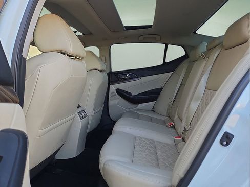 Used 2016 Nissan Maxima Platinum w/ Interior Lighting Package image 15