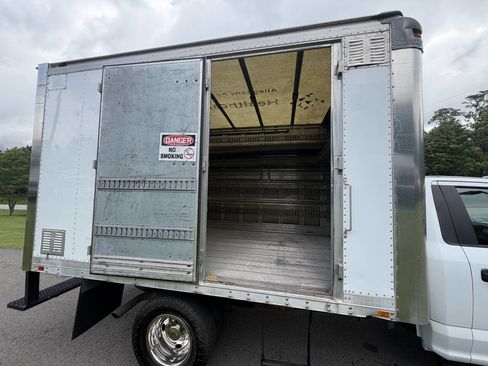 Used 2020 Ford F350 XL w/ Power Equipment Group RWD image 6