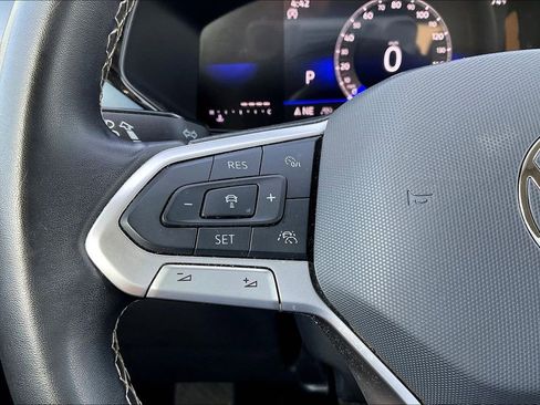 Used 2024 Volkswagen Taos SE image 20