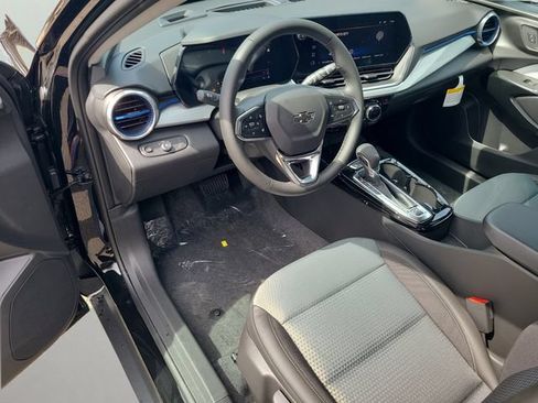 New 2026 Chevrolet Trax LT w/ Midnight Edition FWD image 19