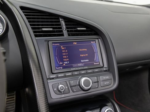 Used 2012 Audi R8 GT image 17