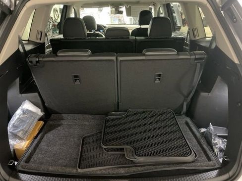 Certified 2026 Volkswagen Atlas SE w/ Panoramic Sunroof Package AWD/4WD image 11