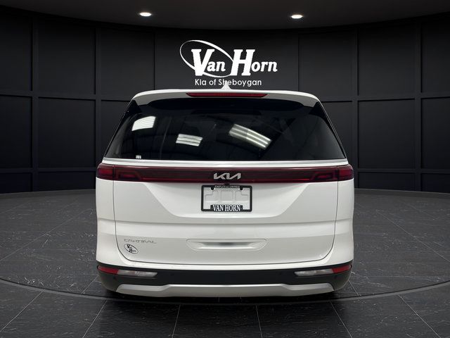 Used 2024 Kia Carnival LX FWD image 6