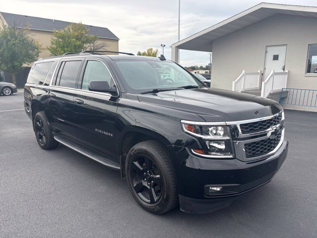 Used 2020 Chevrolet Suburban LT w/ Luxury Package AWD/4WD image 14