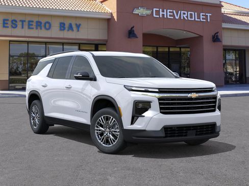 New 2026 Chevrolet Traverse LT w/ LPO, Floor Liner Package FWD image 31