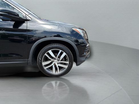 Used 2016 Honda Pilot Touring image 34