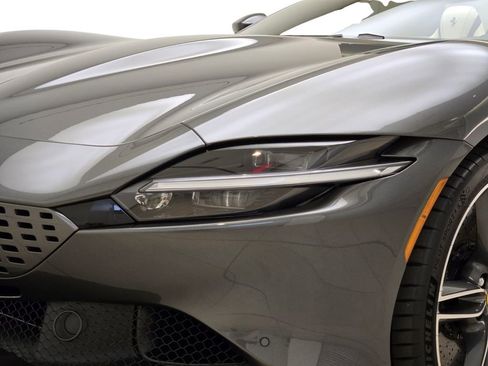 Used 2024 Ferrari Roma Spider RWD image 5