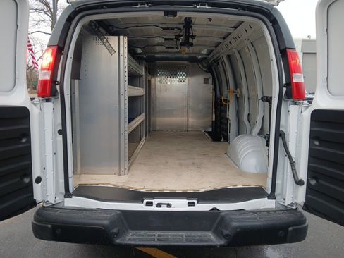 Used 2025 Chevrolet Express 2500 Extended w/ Communications Package image 21