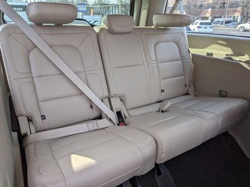 Used 2020 Lincoln Navigator L Reserve w/ Equipment Group 201A Reserve AWD/4WD image 46