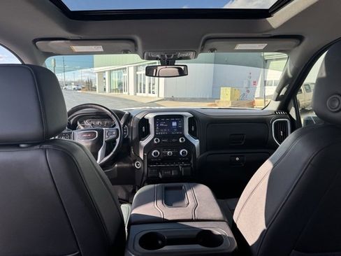 Used 2022 GMC Sierra 2500 SLT w/ SLT Premium Package image 10