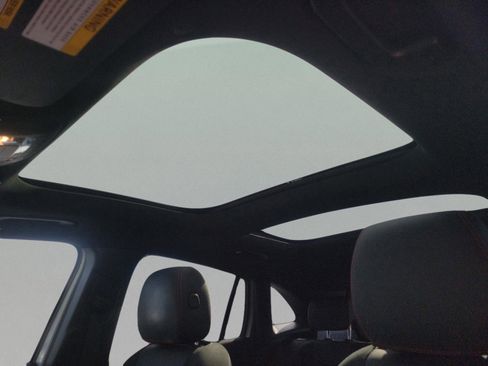 Certified 2023 Mercedes-Benz GLA 250 image 33