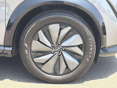 Used 2025 Nissan Ariya FWD image 24