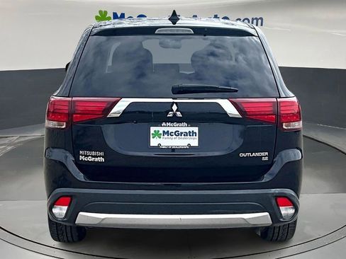 Used 2017 Mitsubishi Outlander SE image 5