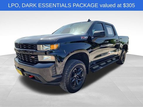 Used 2021 Chevrolet Silverado 1500 Custom Trail Boss w/ LPO, Dark Essentials Package AWD/4WD image 3