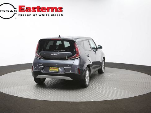 Used 2023 Kia Soul LX w/ LX Technology Package FWD image 36