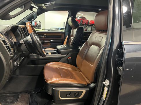 Used 2019 RAM 1500 Limited image 9