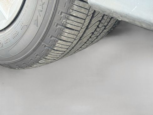 Used 2021 Honda HR-V LX image 39