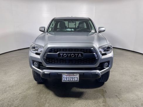 Used 2016 Toyota Tacoma SR5 image 8