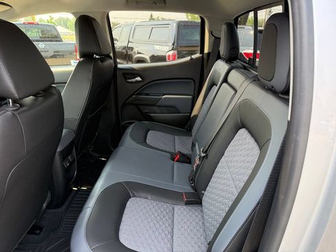Used 2020 Chevrolet Colorado Z71 AWD/4WD image 15