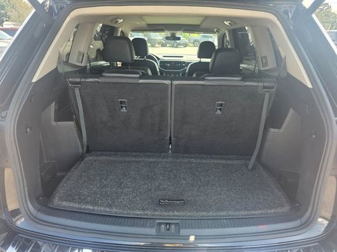 Used 2019 Volkswagen Atlas SEL R-Line FWD image 12
