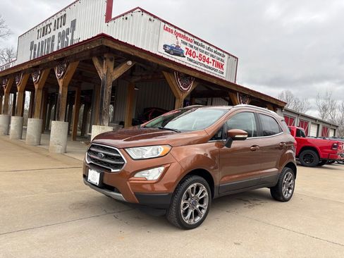 Used 2019 Ford EcoSport Titanium image 2
