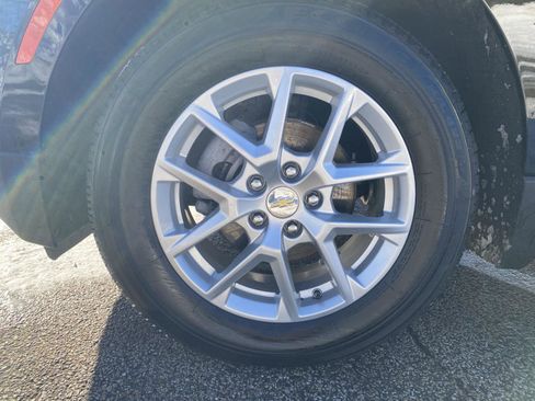 Used 2022 Chevrolet Equinox LT image 11