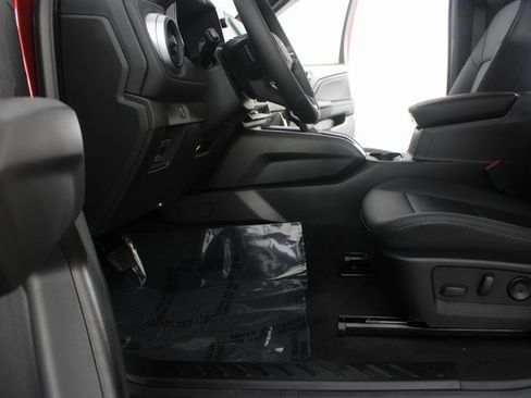 New 2026 Chevrolet Colorado LT image 15