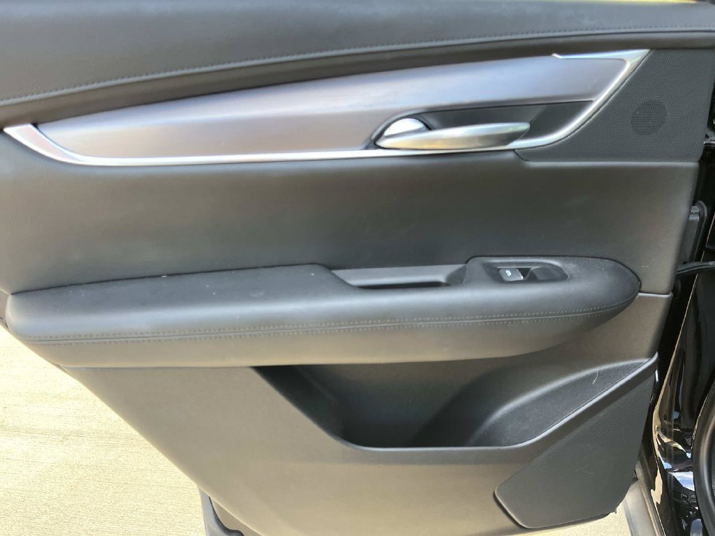 Used 2019 Cadillac XT5 Luxury FWD image 18